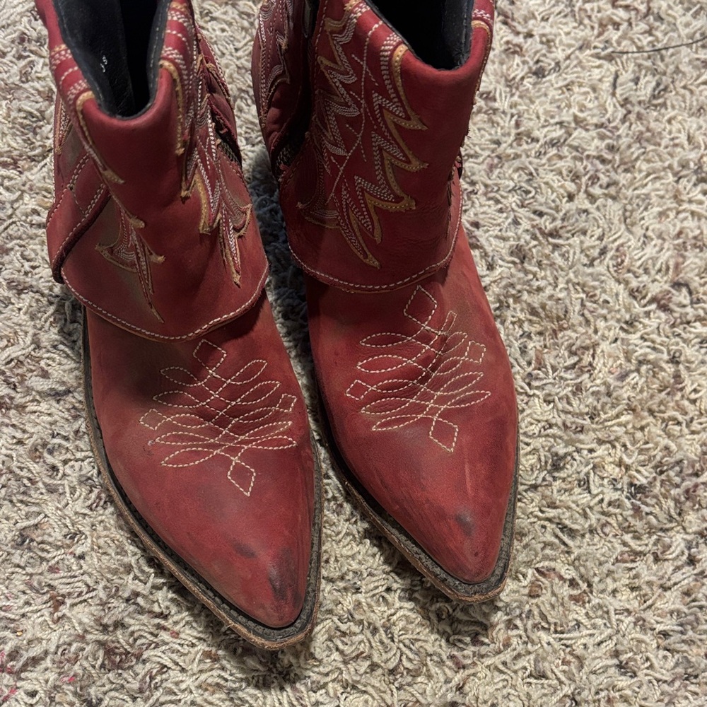 Liberty Black embroidered Vegas rojo red boots - Picture 3 of 6